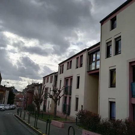 Apartment T2 48m² Calme Proche Centre *