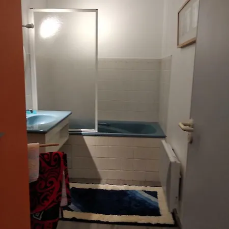 T2 48m² Calme Proche Centre Appartement *