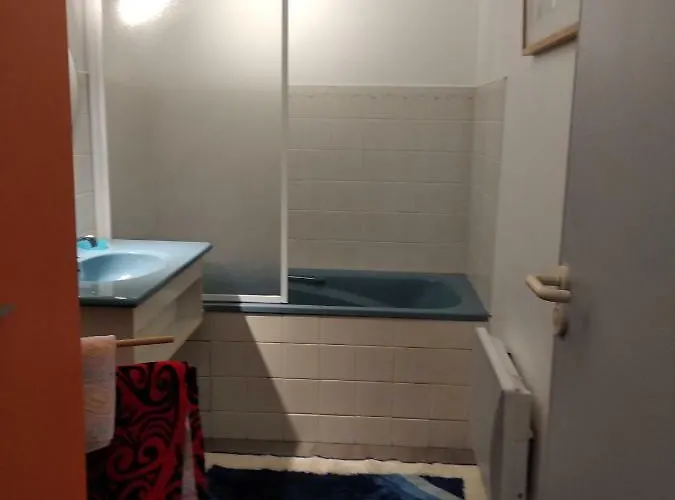 T2 48m² Calme Proche Centre Appartement *